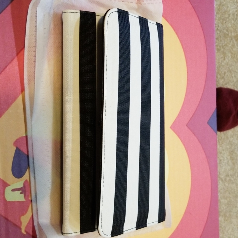 Kut from the Kloth wallet